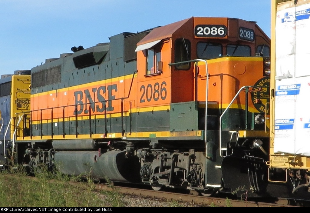 BNSF 2086